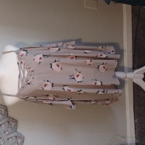 Torrid 3x cold shoulder top